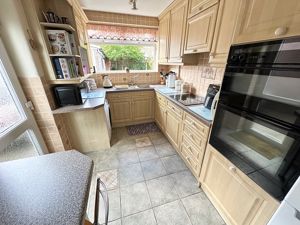 Kitchen- click for photo gallery